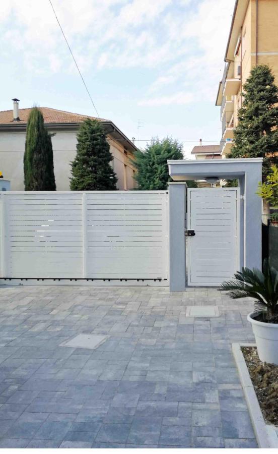 Alcivico3 Bed & Breakfast Civitanova Marche Bagian luar foto